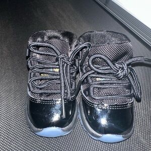 Air Jordan 11 "Gamma Blue"